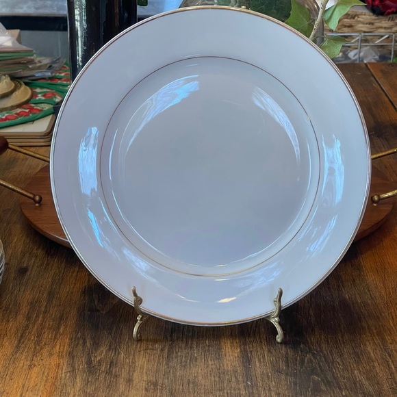 Sonnet Dinner Plate Japan Fine China Gold Trim (8 available) - Picture 2 of 6